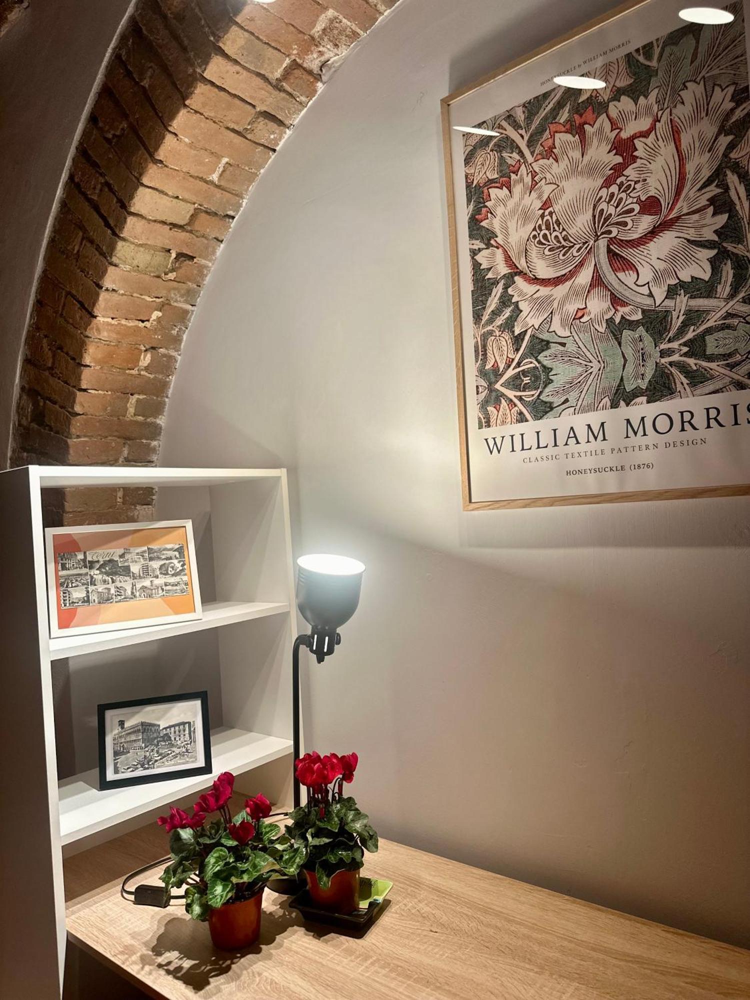Natural Red Passion In Downtown Perugia